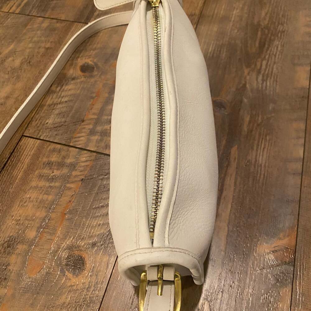 Vintage Coach Mitchell Zip Shoulder Bag in Bone with Brass Hardware